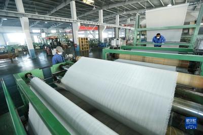 山東即墨 科技篷布闖市場，涂膜技術(shù)引領(lǐng)產(chǎn)業(yè)升級(jí)